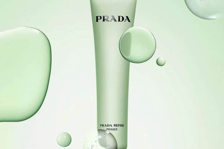 All Skin Types Prada Refine Blurring Extending Primer 30mlLihat Produk