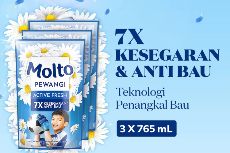 Molto Pewangi Pakaian Active Fresh 7x Kesegaran & Anti Bau 765 mL x3