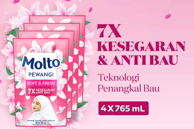 Molto Pewangi Pakaian Soft & Fresh 7x Kesegaran & Anti Bau 765 mL x4