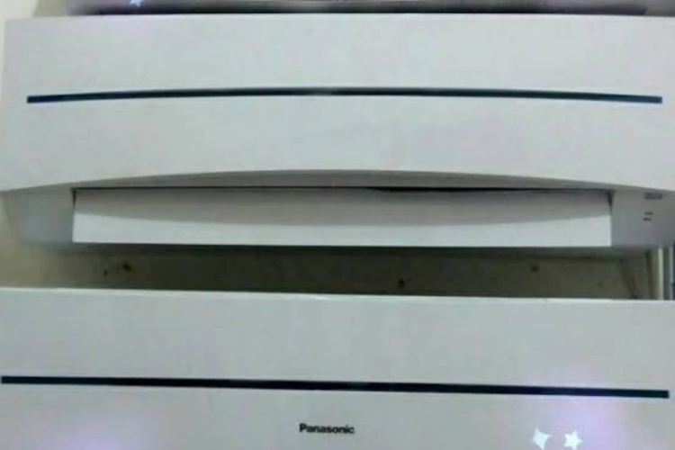 HEMAT LISTRIK ]Kipas Angin Model AC  2PK POLOS REMOTE 